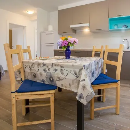 Ivan Apartament Funtana