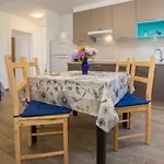 Ivan Apartment Funtana