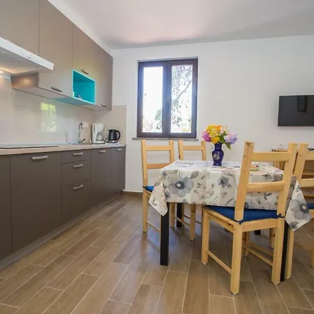 Ivan Apartment Funtana